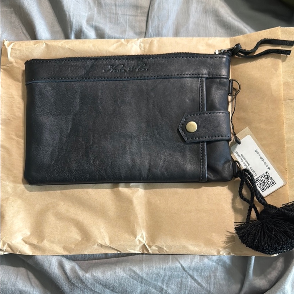 Nena & Co Black Wallet Sleek Minimalist Design